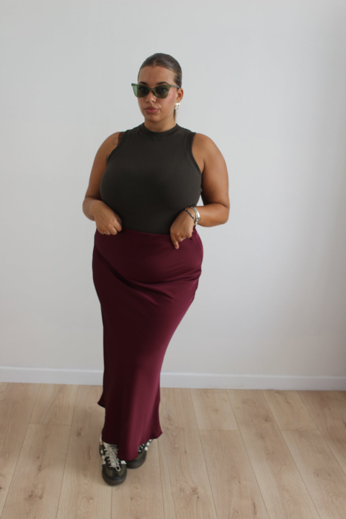 Gonna Satin bordeaux